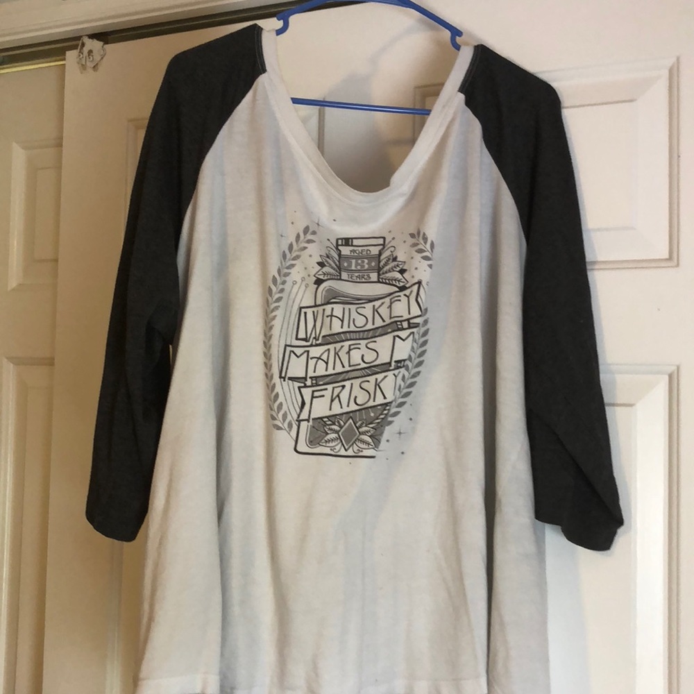 Baseball tee